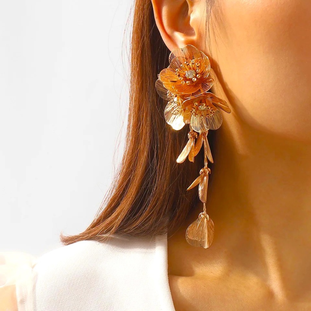 New Zara Gold Floral Cascading Earrings